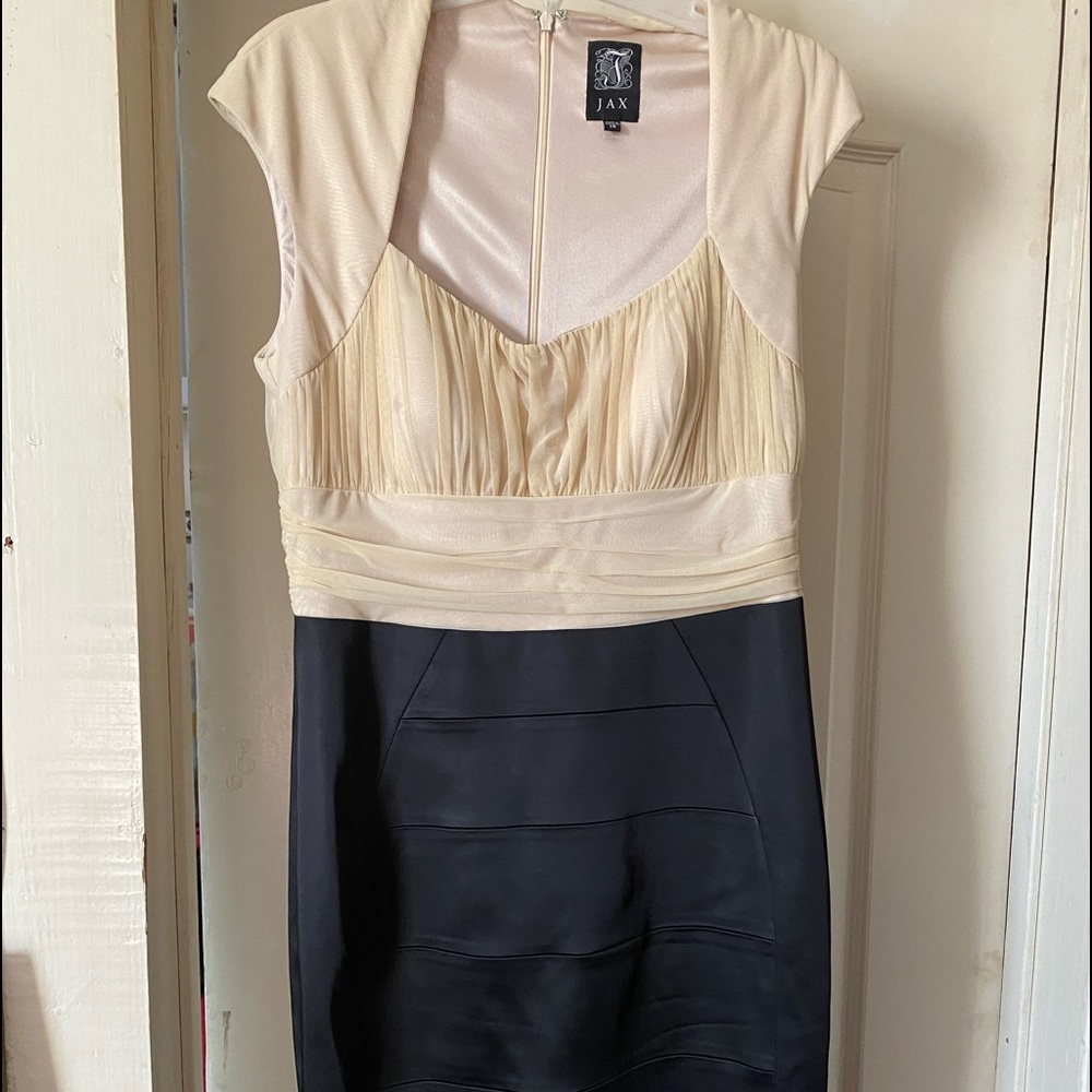Max Dress